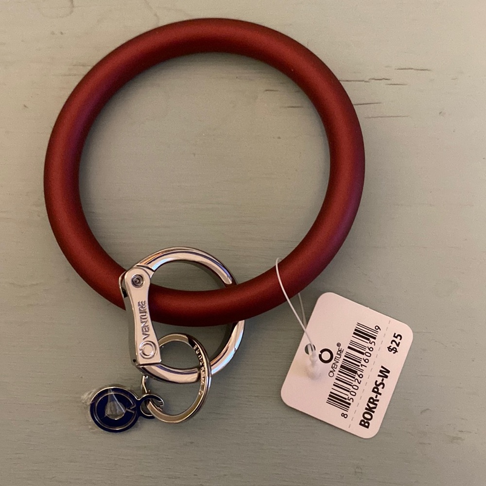 Oventure key ring maroon